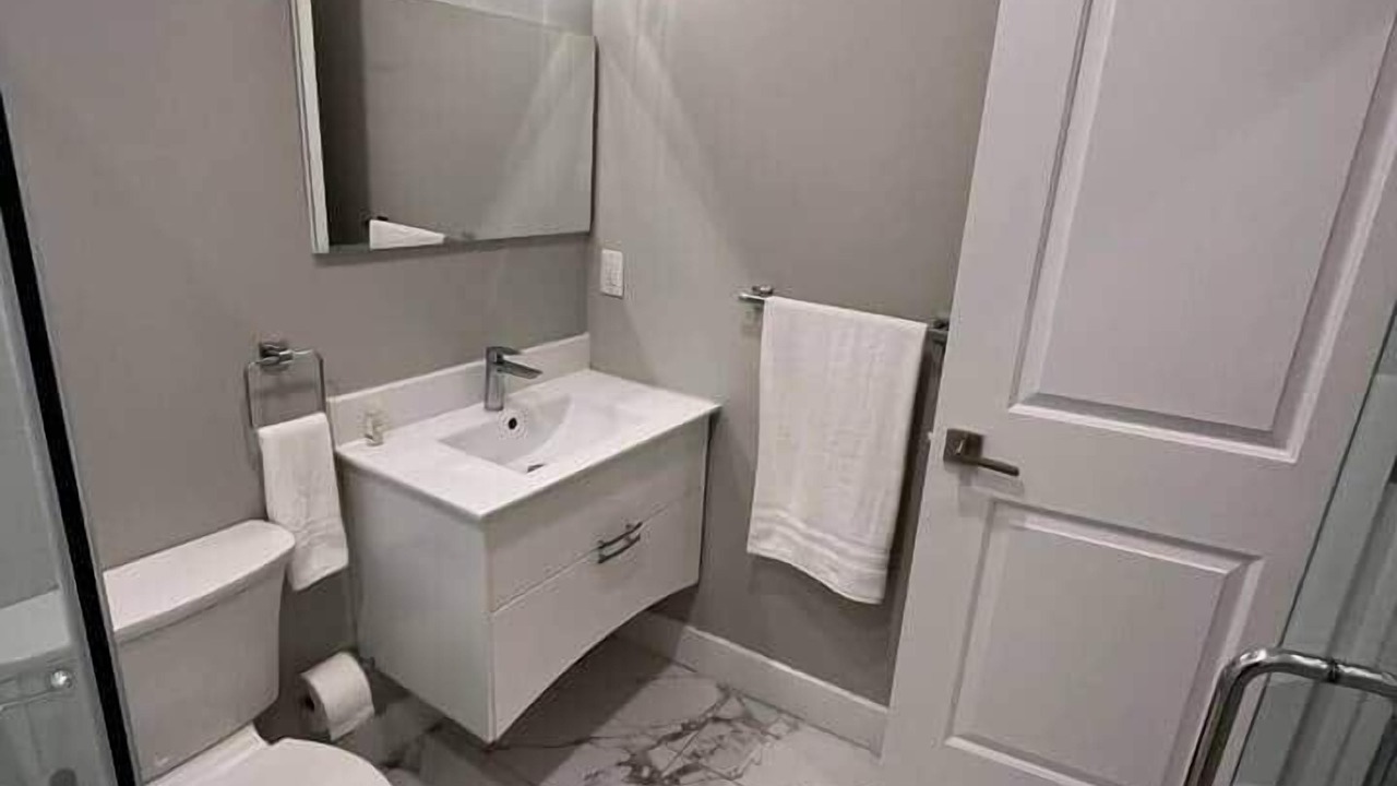 Photo of Bathroom in Point Breeze