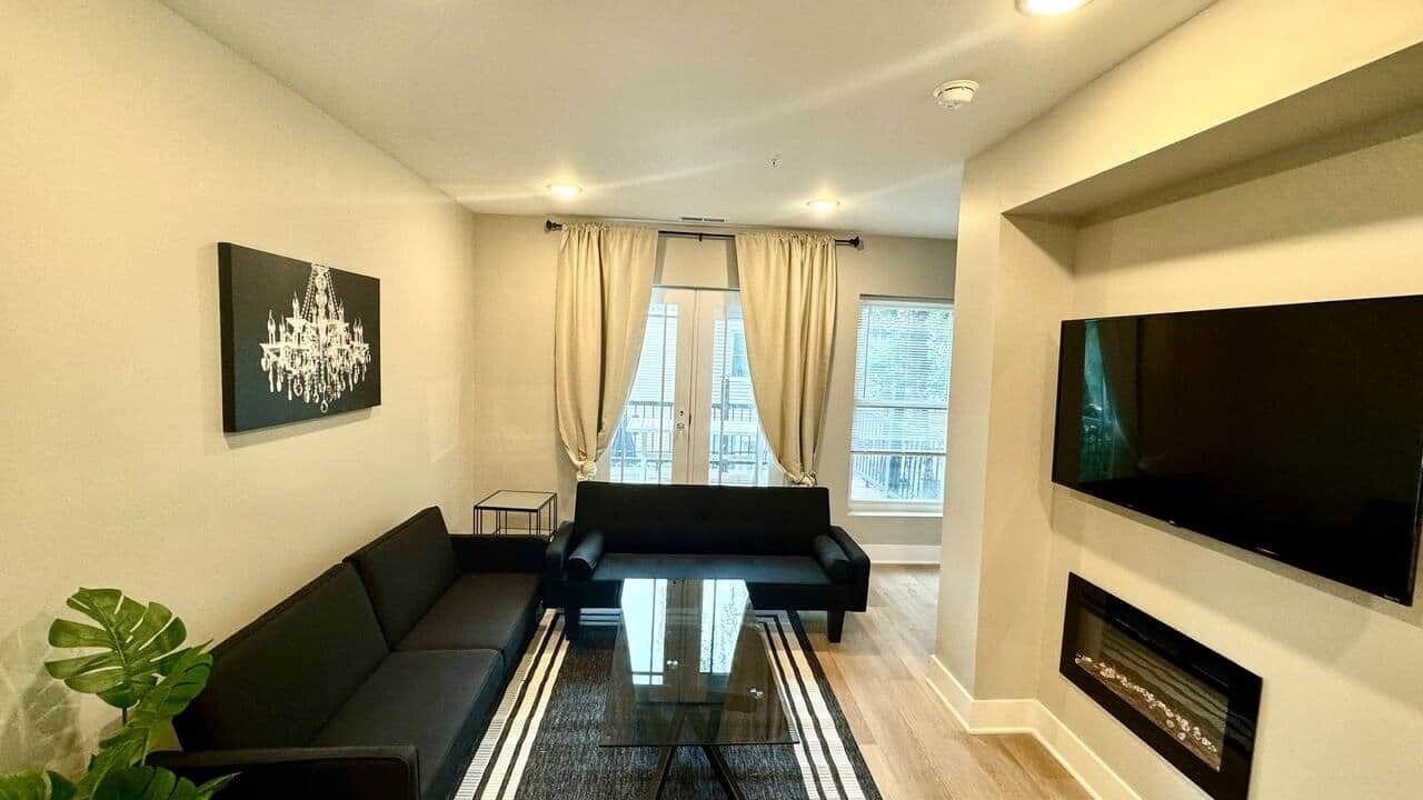 Photo of Livingroom in Graduate Hospital