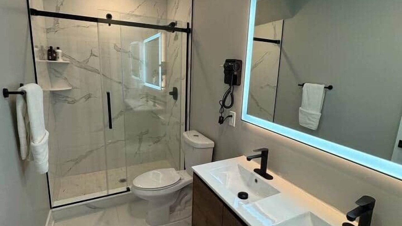 Photo of Bathroom in Graduate Hospital