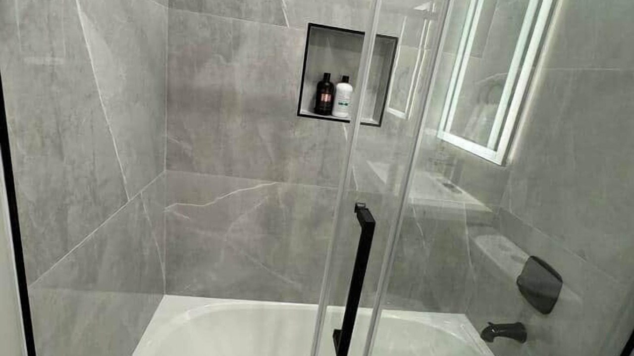 Photo of Bathroom in Graduate Hospital