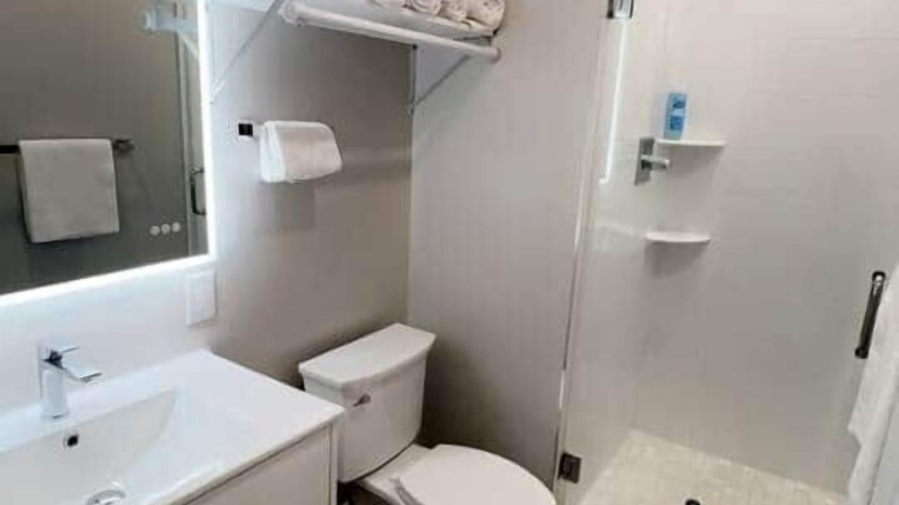 Photo of Bathroom in Fairmount