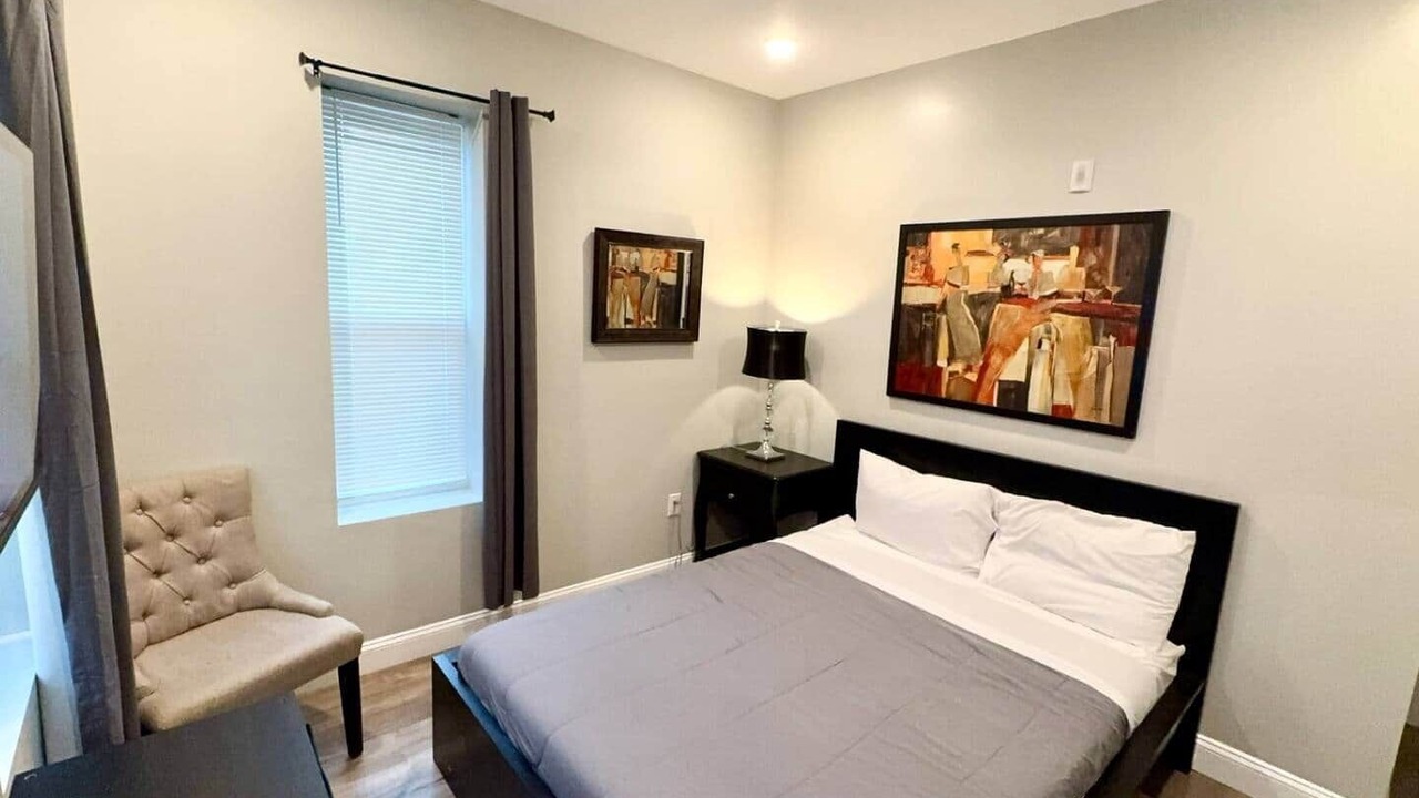 Photo of Bedroom in Fairmount