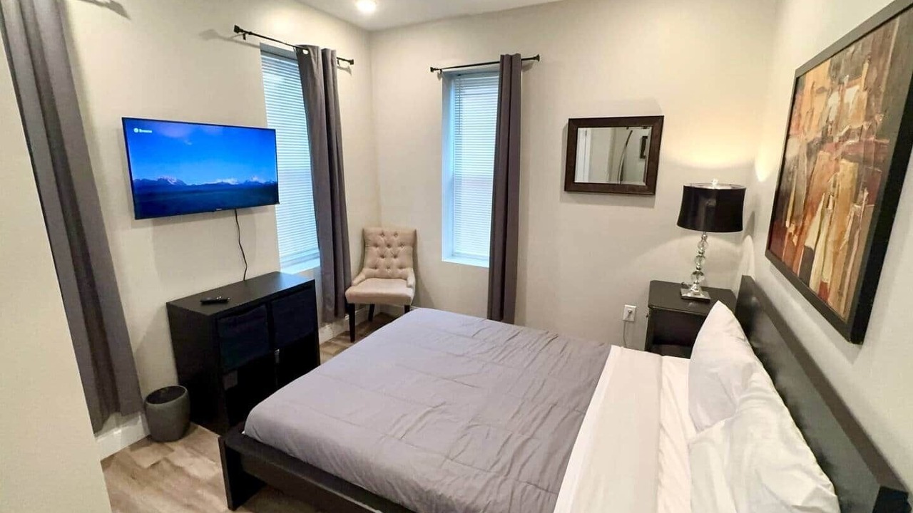Photo of Bedroom in Fairmount