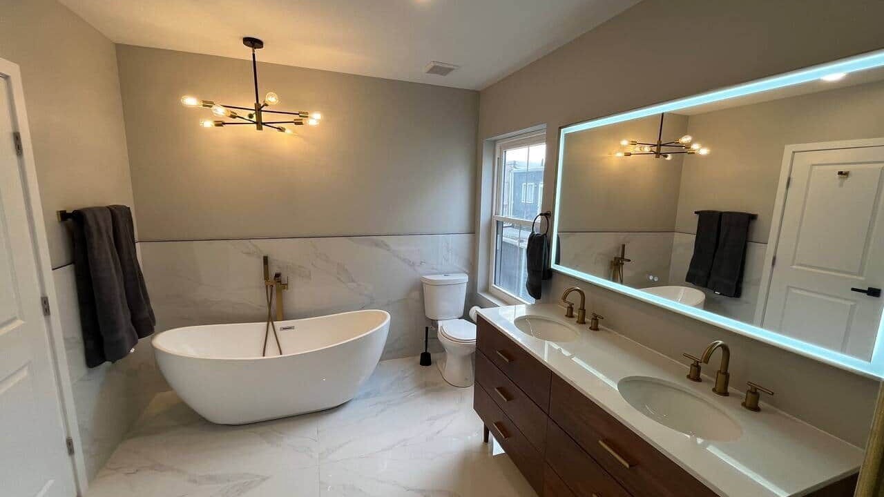 Photo of Bathroom in Point Breeze