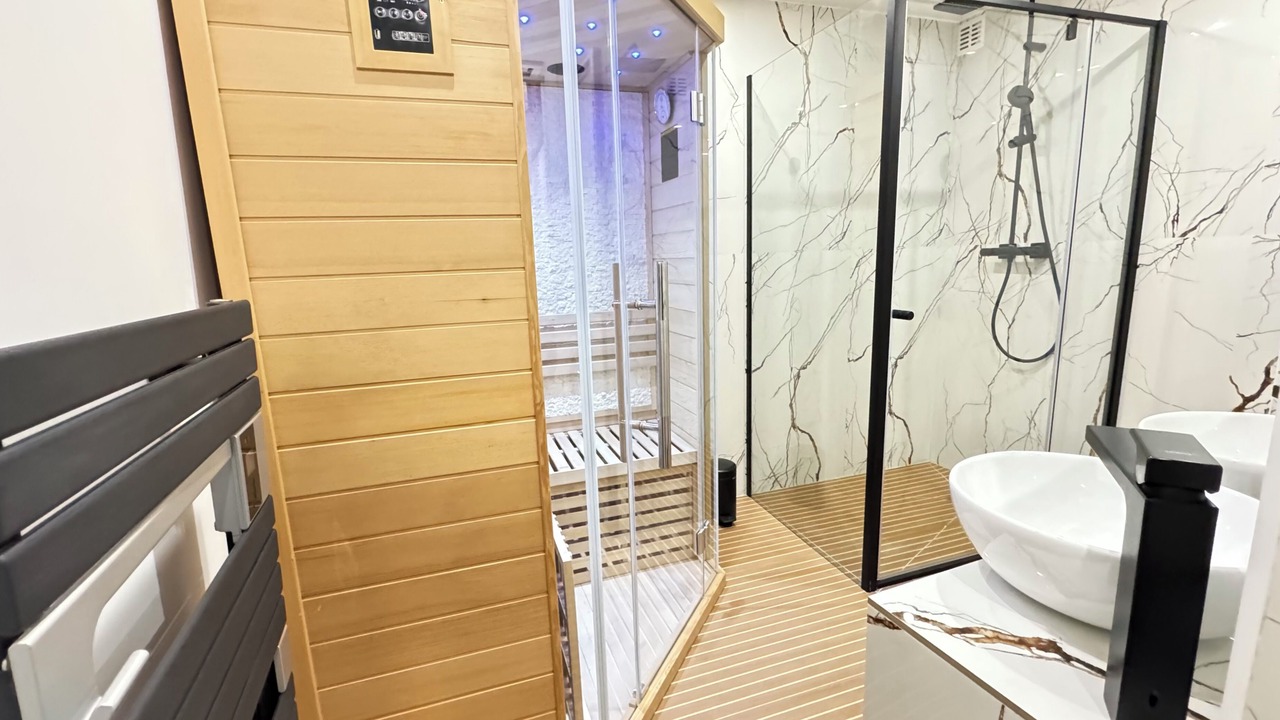 Photo of Bathroom in Arts-et-Metiers