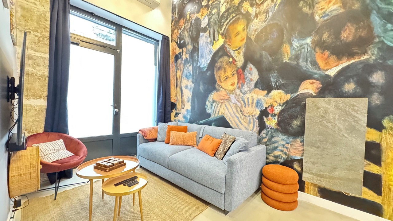 Photo of Livingroom in Arts-et-Metiers