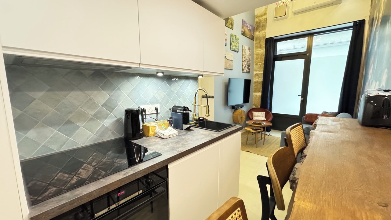 Photo of Kitchen in Arts-et-Metiers