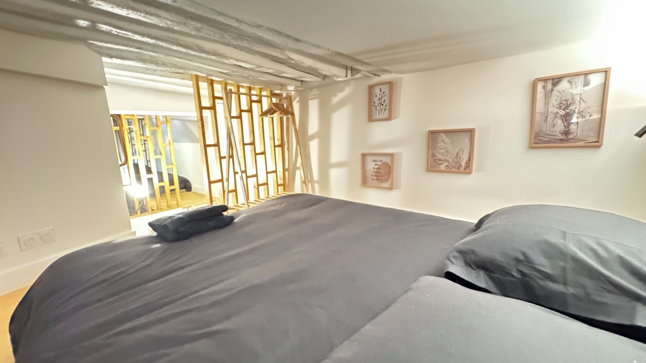 Photo of Bedroom in Arts-et-Metiers