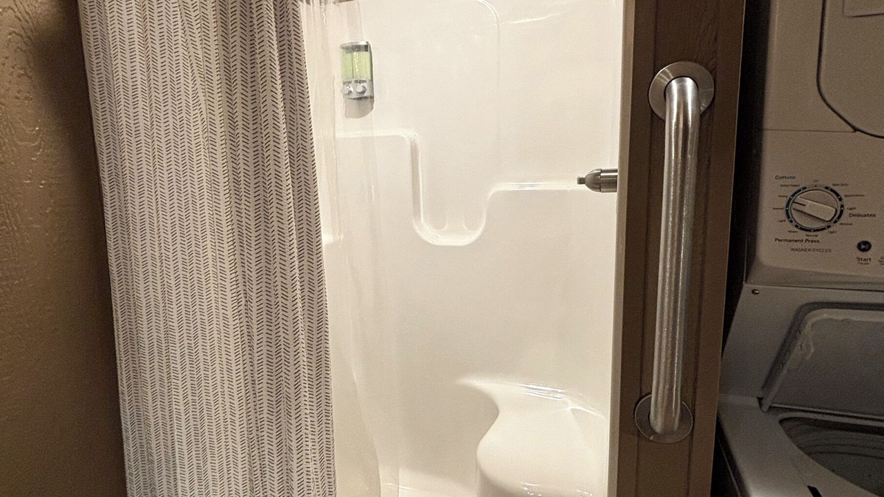 Photo of Bathroom in Vian
