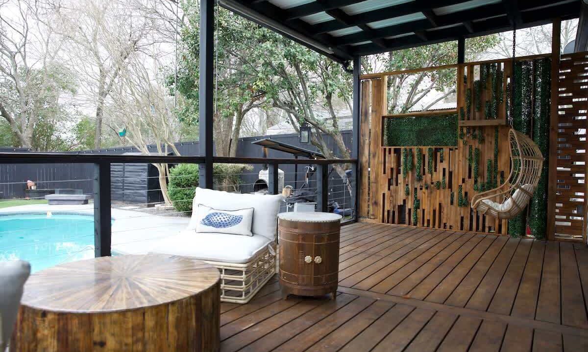 Photo of Outdoor in Little Forest Hills