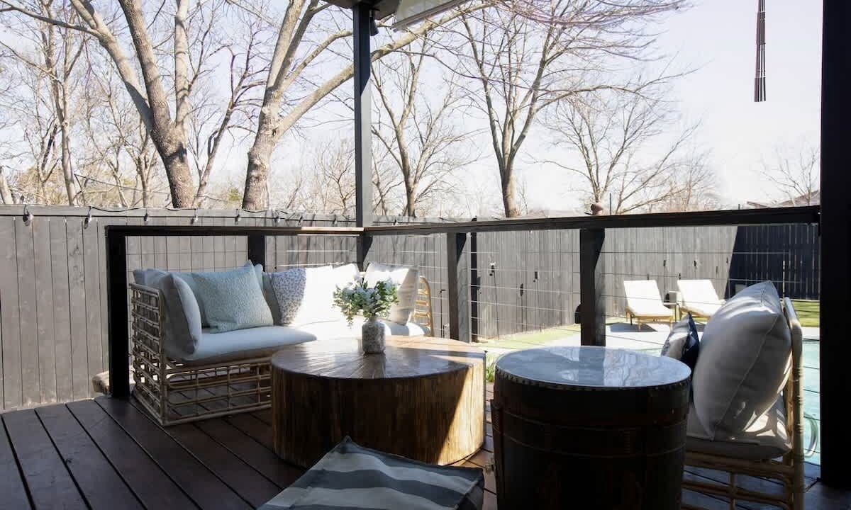 Photo of Outdoor in Little Forest Hills