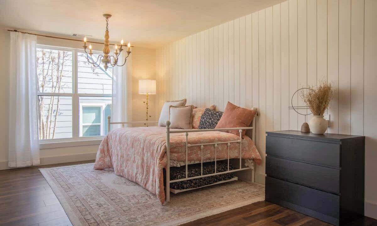 Photo of Bedroom in Little Forest Hills