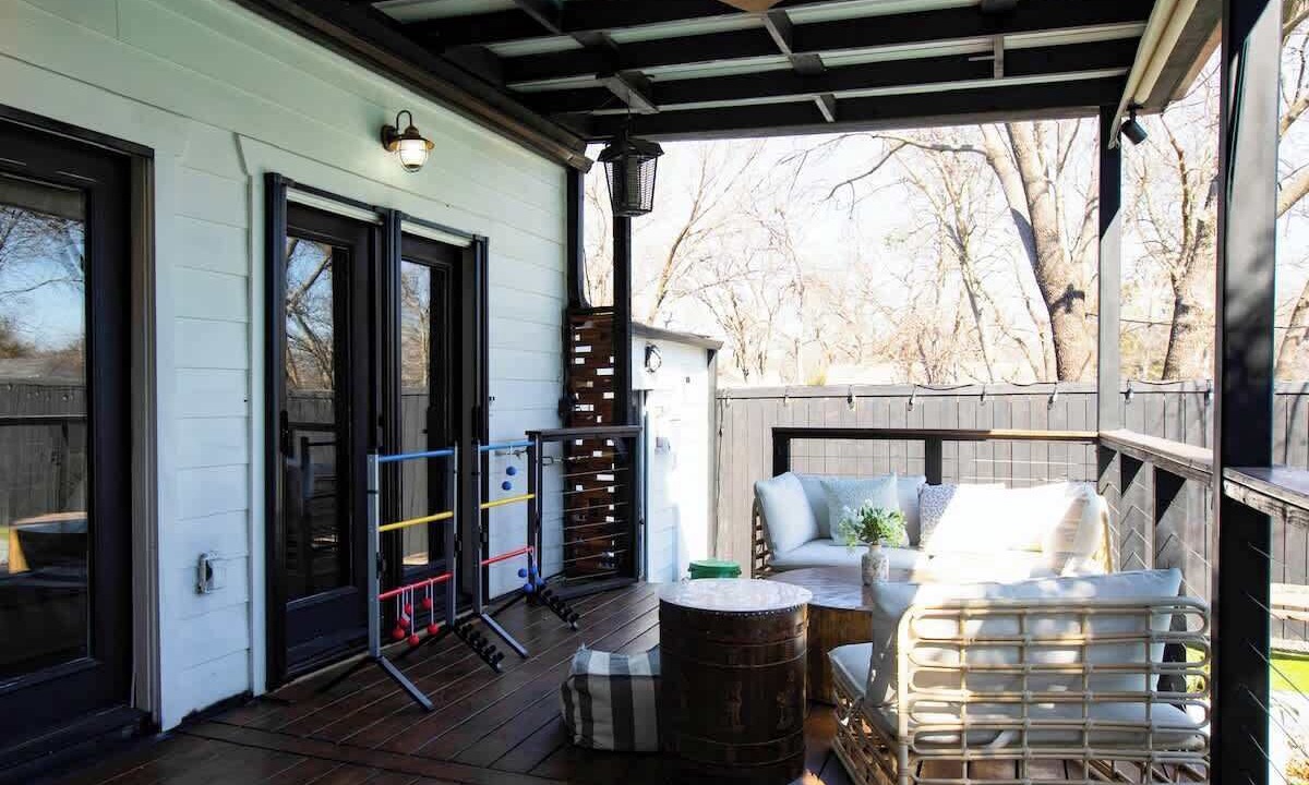 Photo of Outdoor in Little Forest Hills