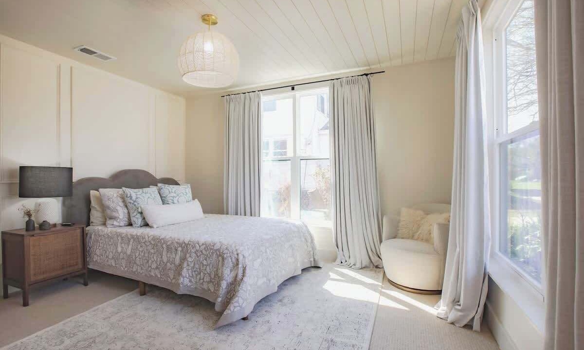 Photo of Bedroom in Little Forest Hills