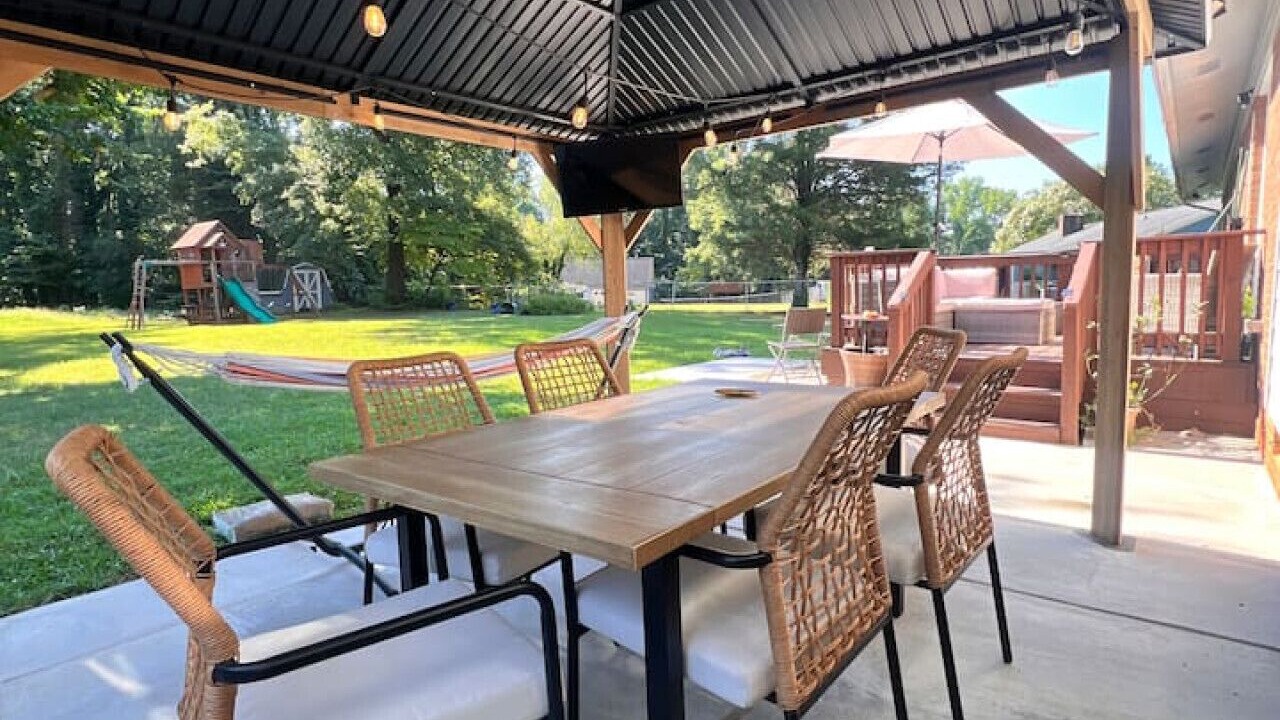 Photo of Outdoor in Sunset Road