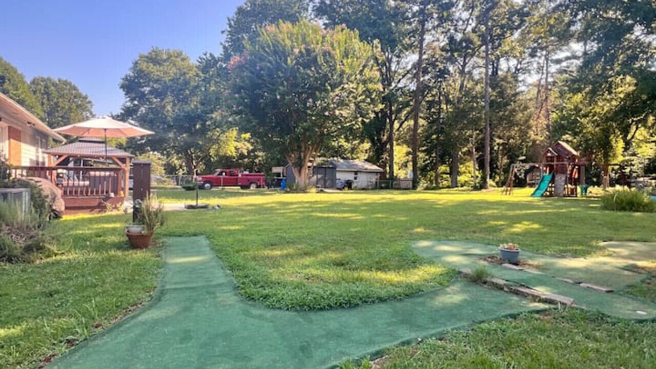 Photo of Outdoor in Sunset Road