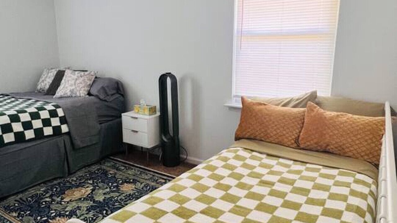 Photo of Bedroom in Sunset Road