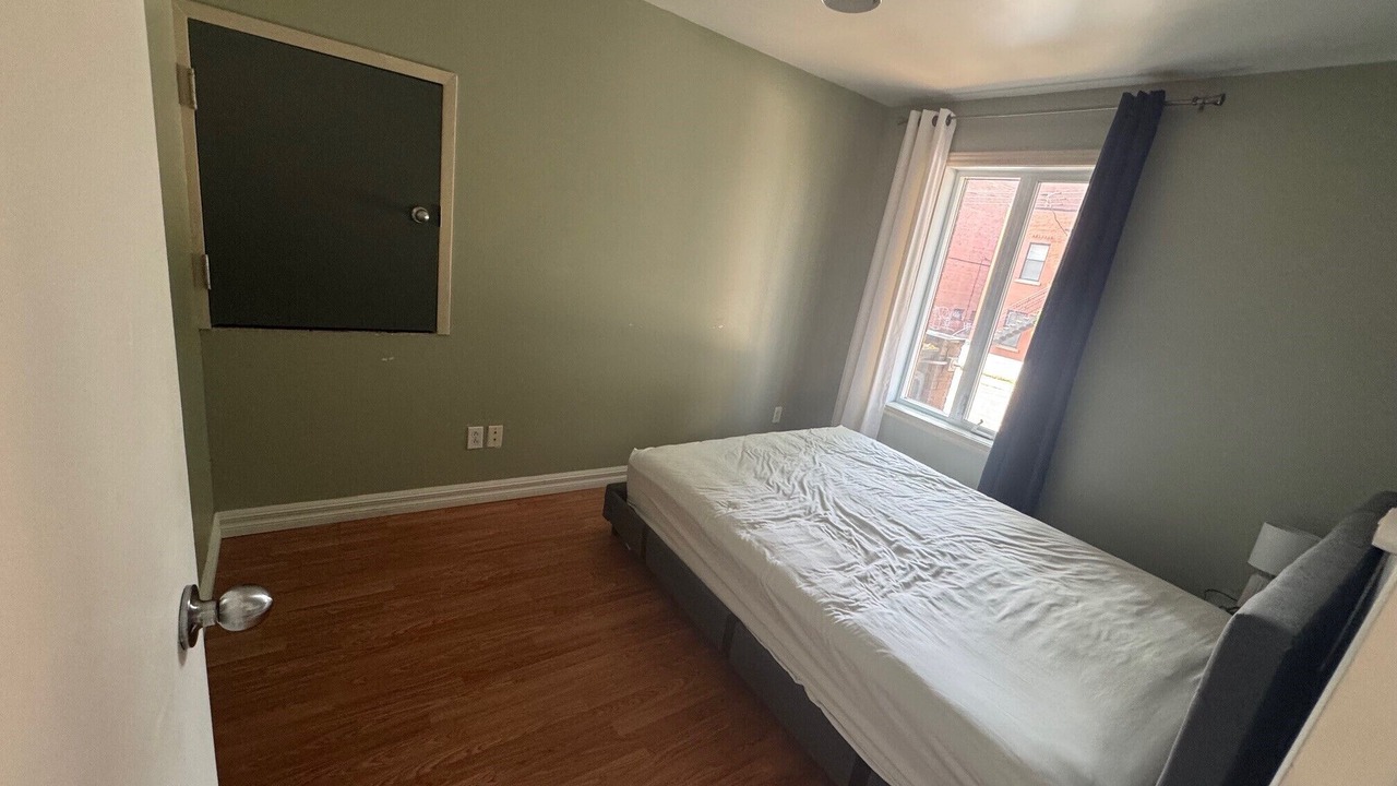 Photo of Bedroom in Hochelaga-Maisonneuve