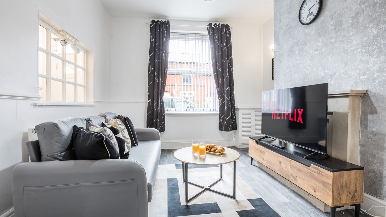 Photo of Livingroom in Swinton