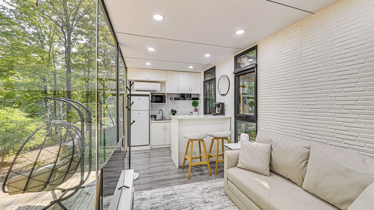 Photo of Livingroom in Oak Hill