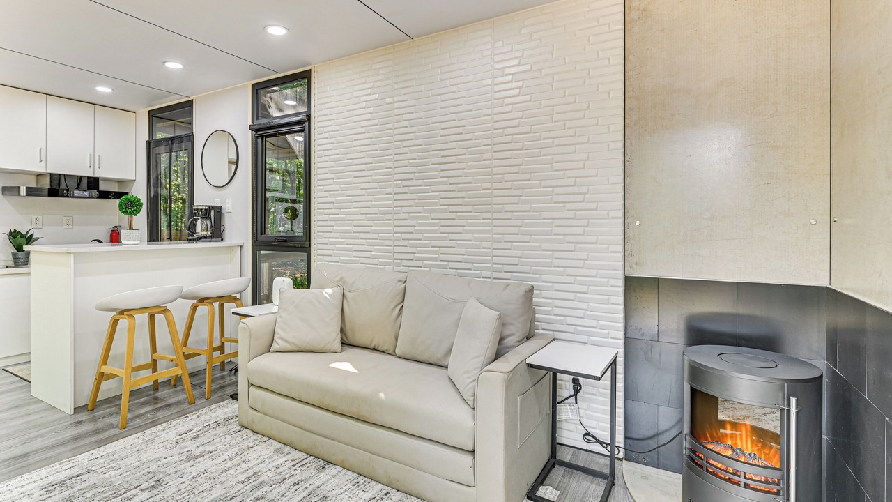 Photo of Others in Oak Hill