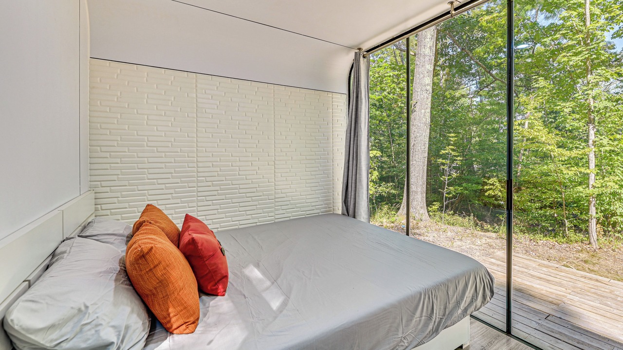 Photo of Bedroom in Oak Hill