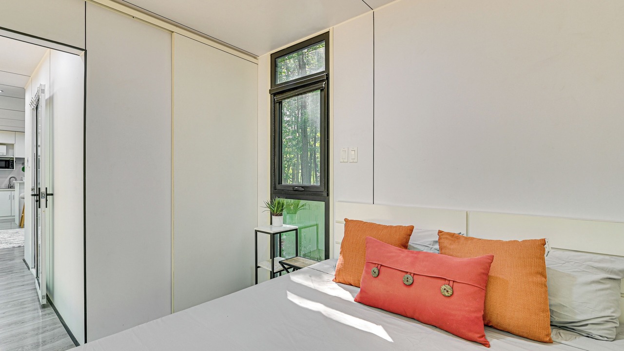 Photo of Bedroom in Oak Hill