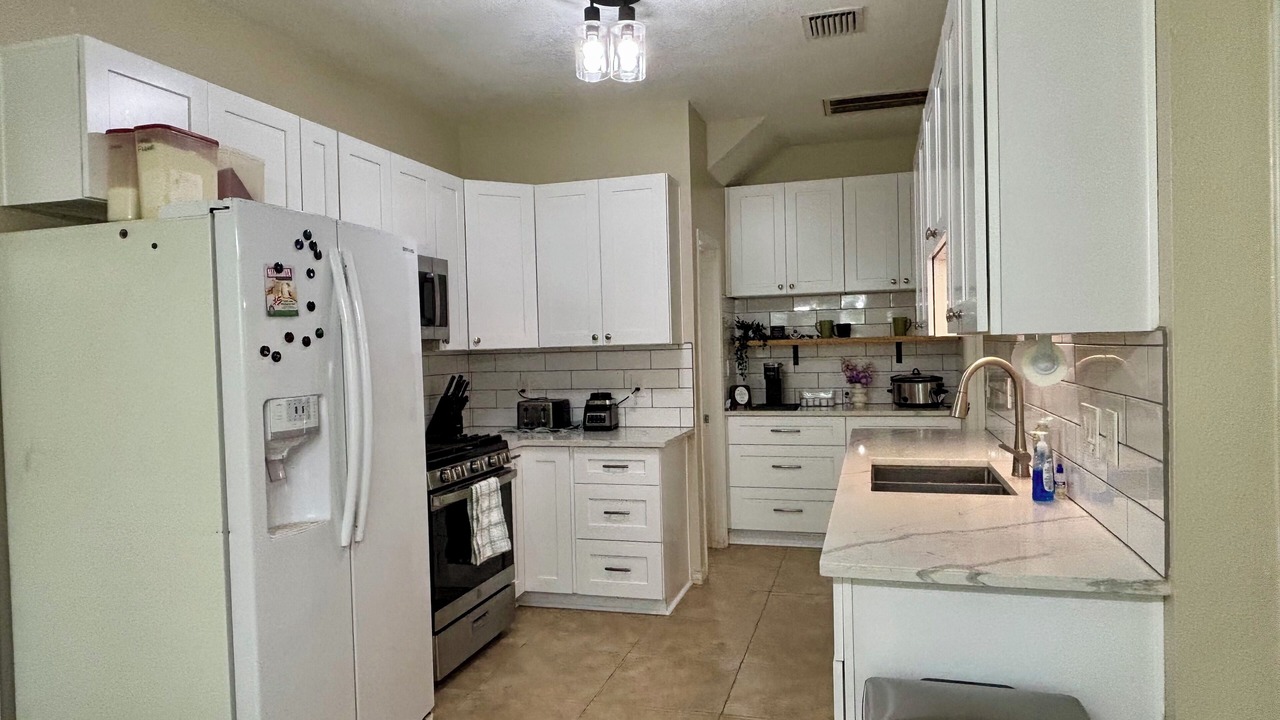 Photo of Kitchen in Clear Lake