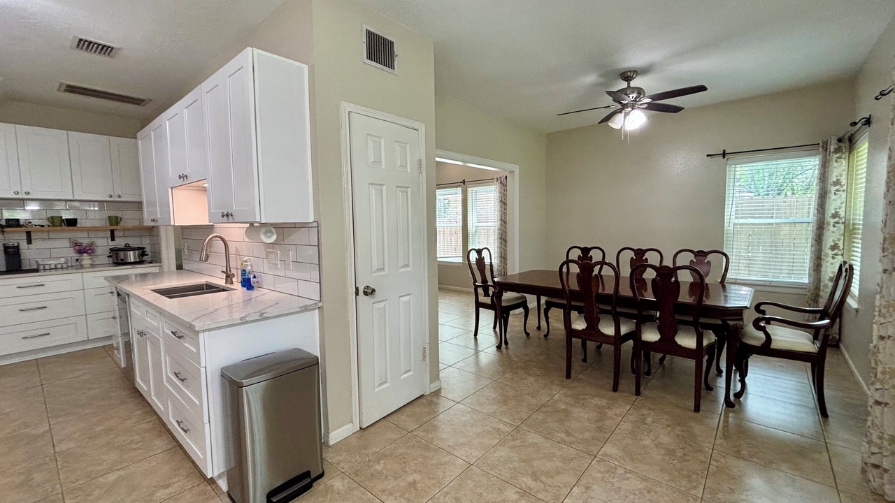 Photo of Livingroom in Clear Lake