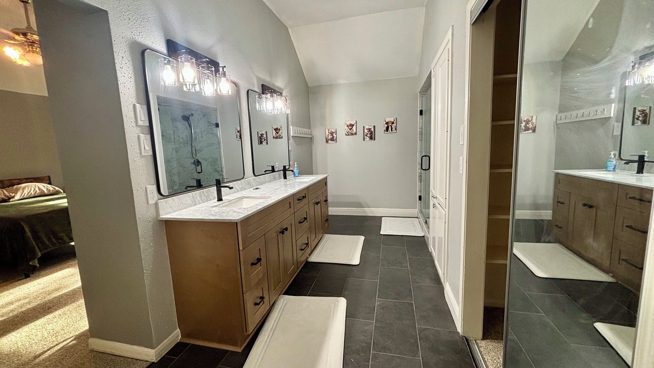 Photo of Bathroom in Clear Lake