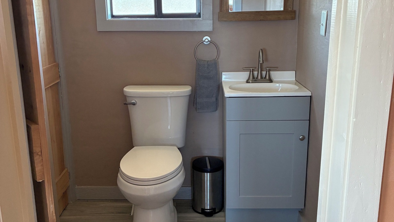 Photo of Bathroom in Alpine