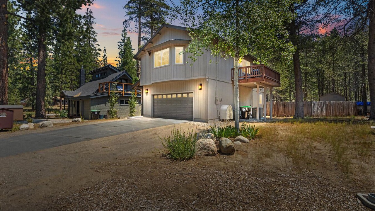 Photo of Outdoor in Christmas Valley