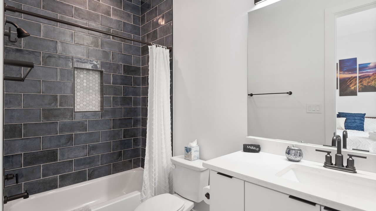 Photo of Bathroom in Apache Shores