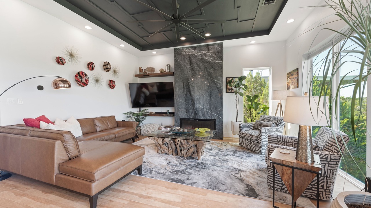 Photo of Livingroom in Apache Shores