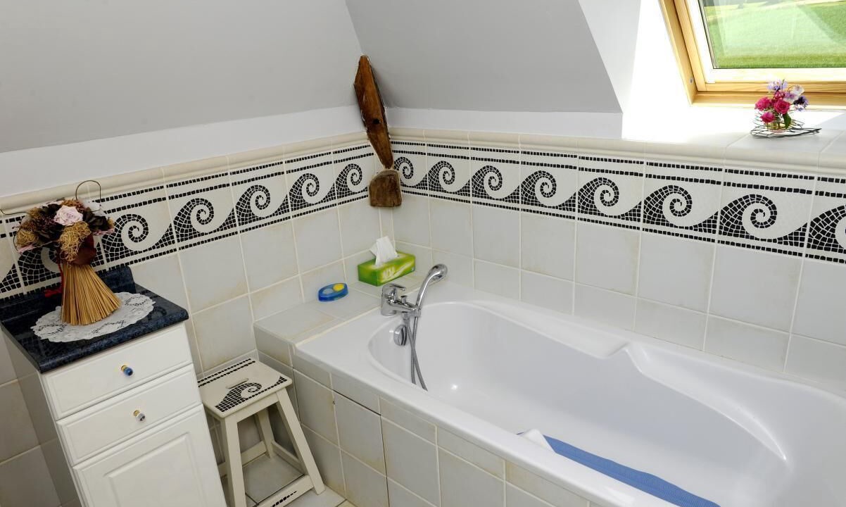 Photo of Bathroom in Chennegy