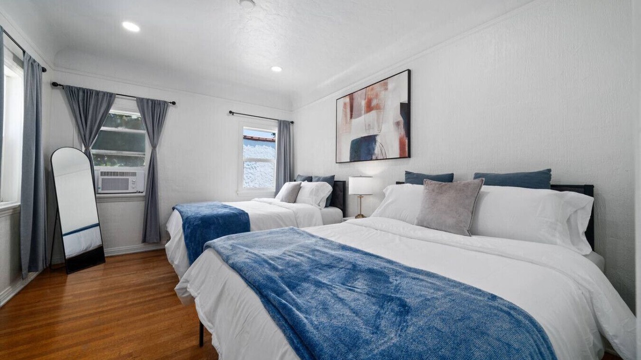 Photo of Bedroom in Wrigley