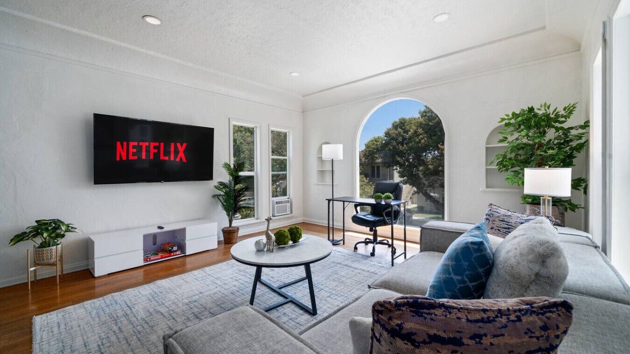 Photo of Livingroom in Wrigley