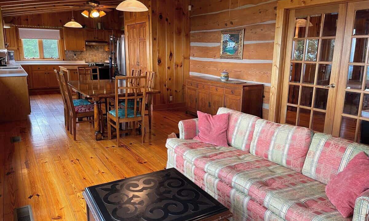 Photo of Livingroom in Rising Fawn