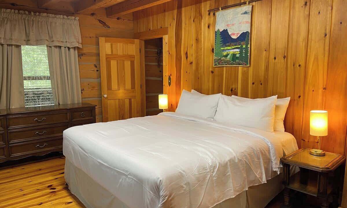 Photo of Bedroom in Rising Fawn