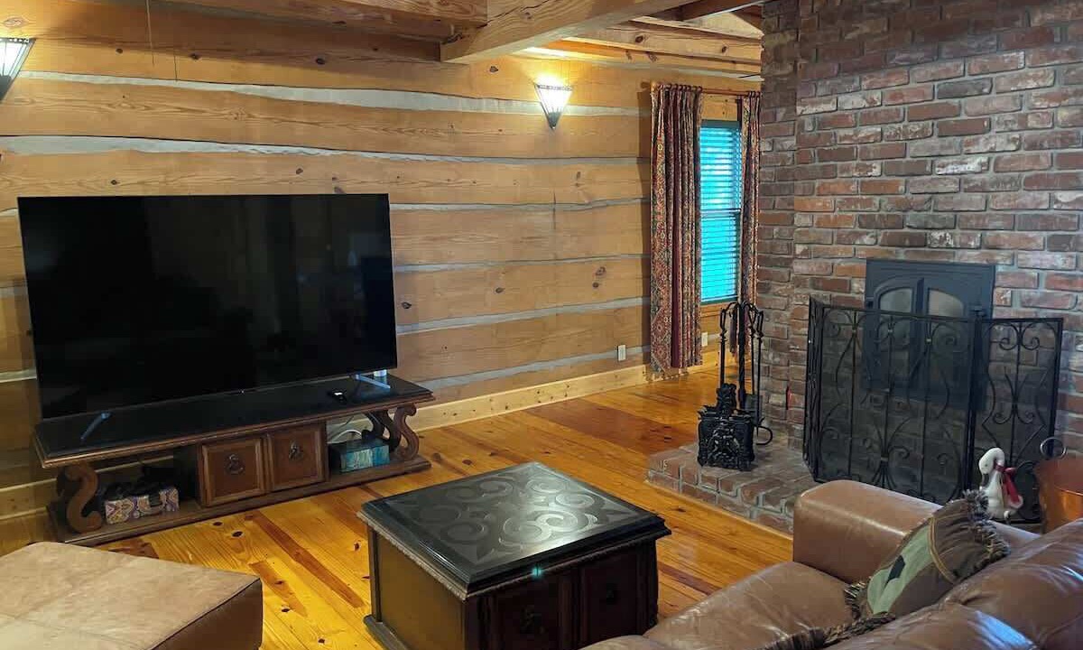 Photo of Livingroom in Rising Fawn