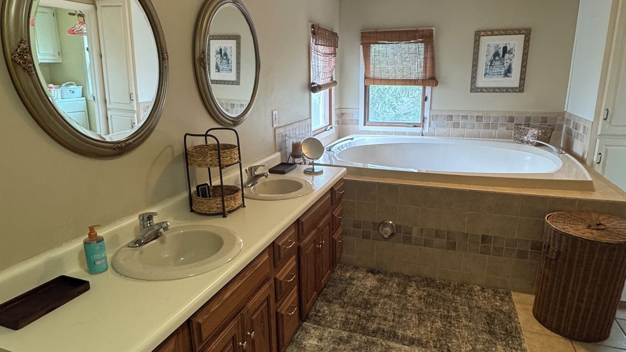 Photo of Bathroom in Highland Village