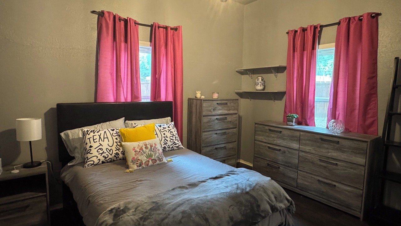 Photo of Bedroom in Highland Village