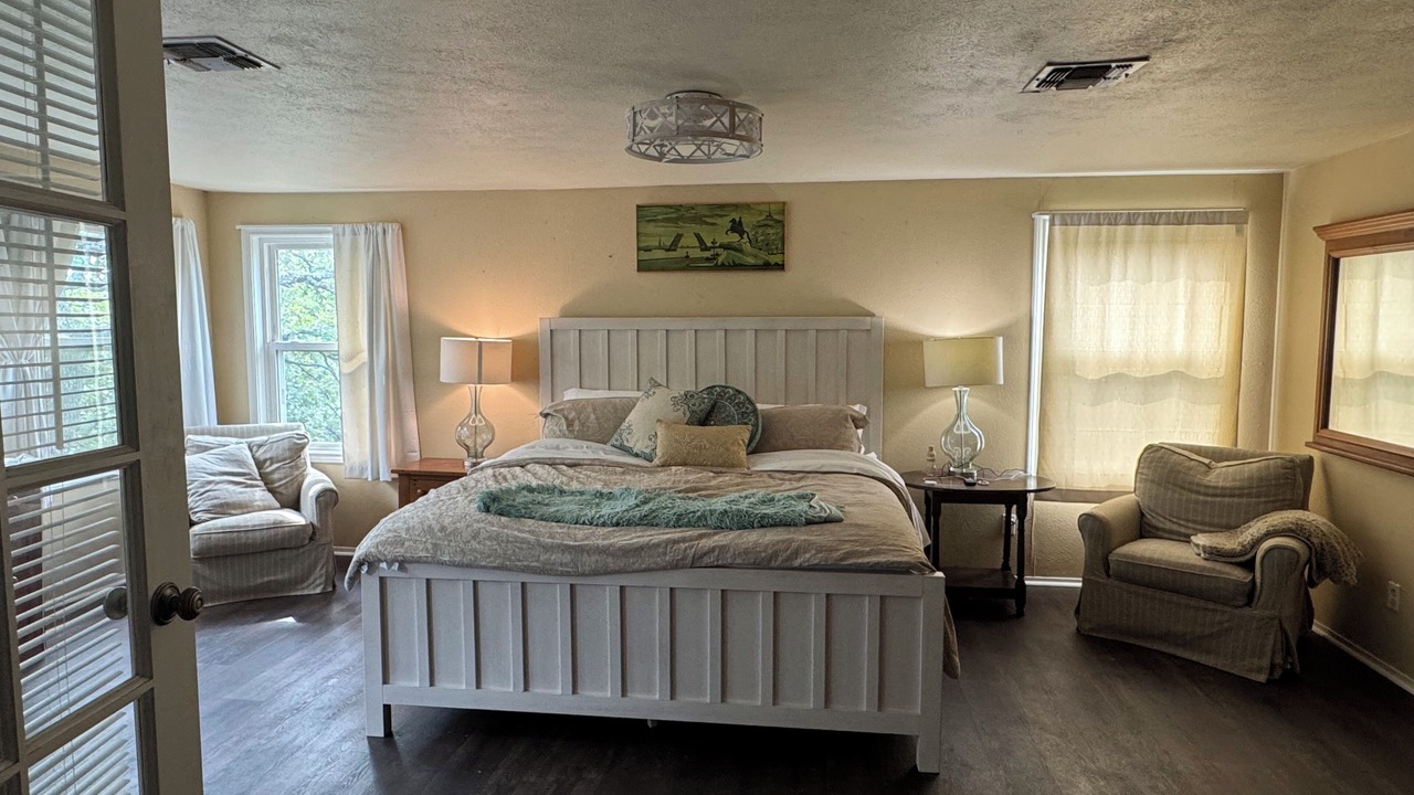 Photo of Bedroom in Highland Village