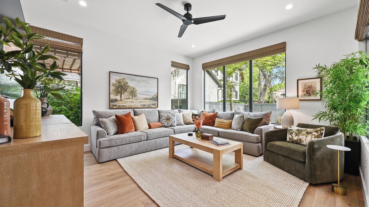 Photo of Livingroom in Travis Heights