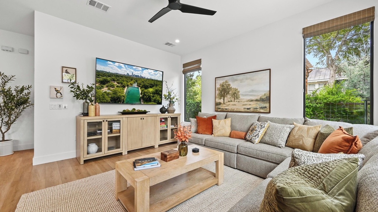 Photo of Livingroom in Travis Heights