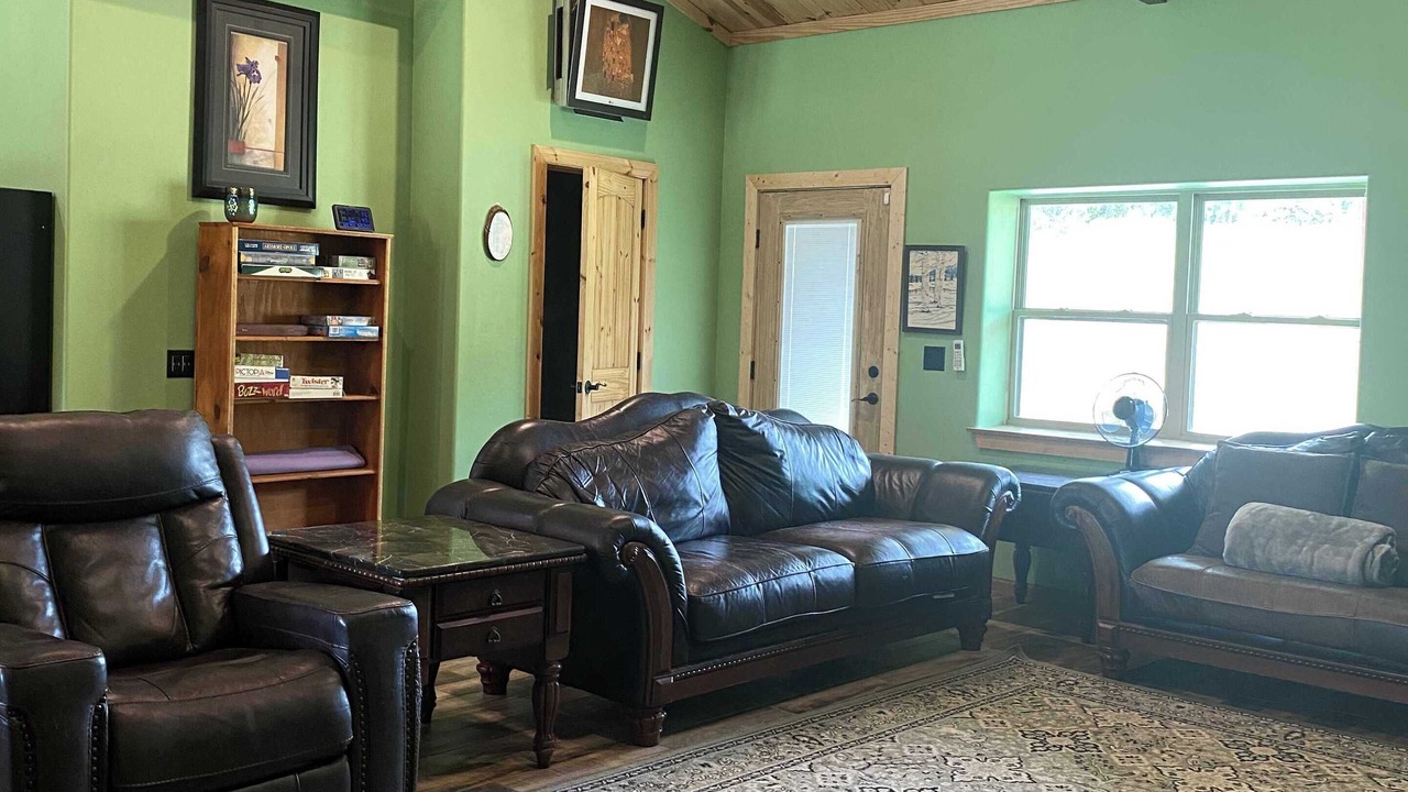 Photo of Livingroom in Milo