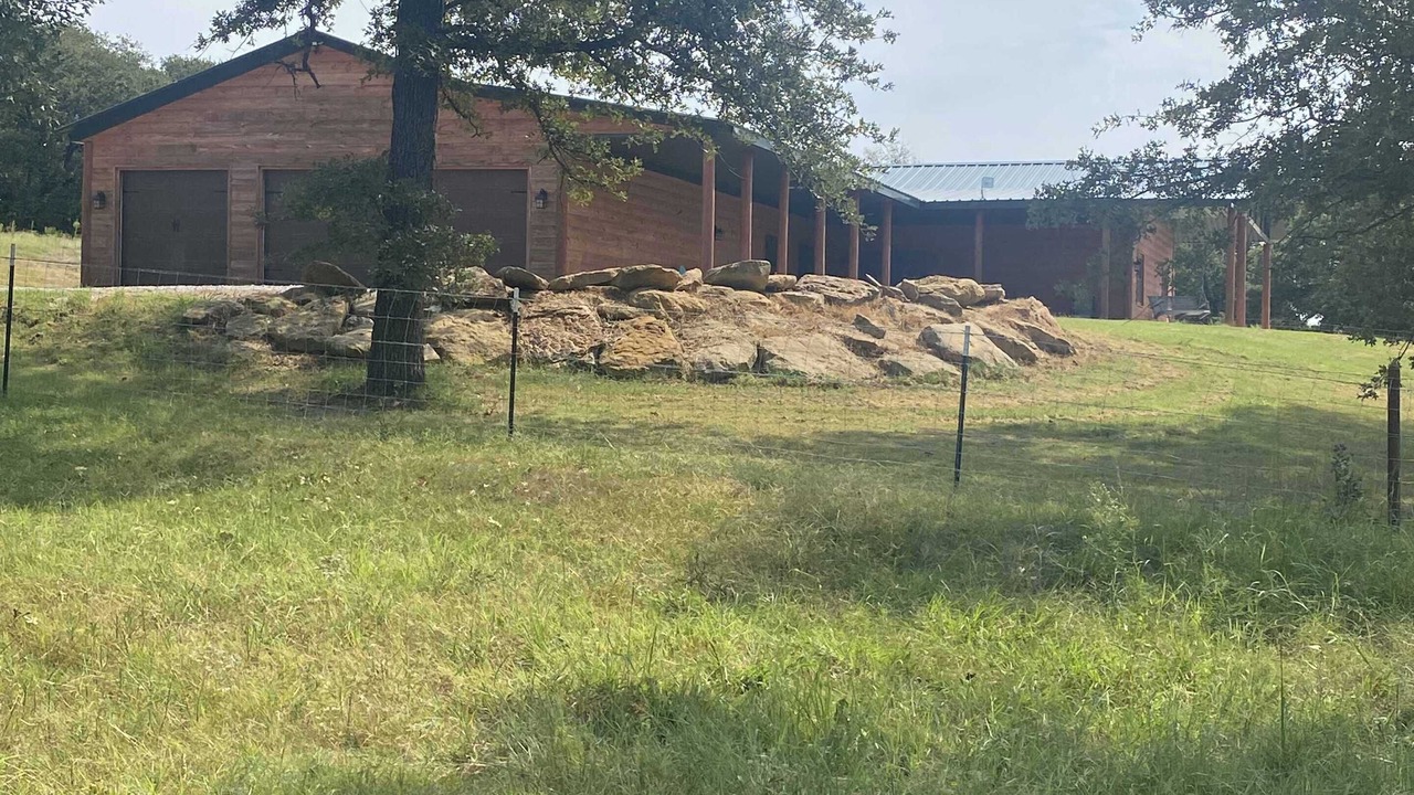Photo of Outdoor in Milo