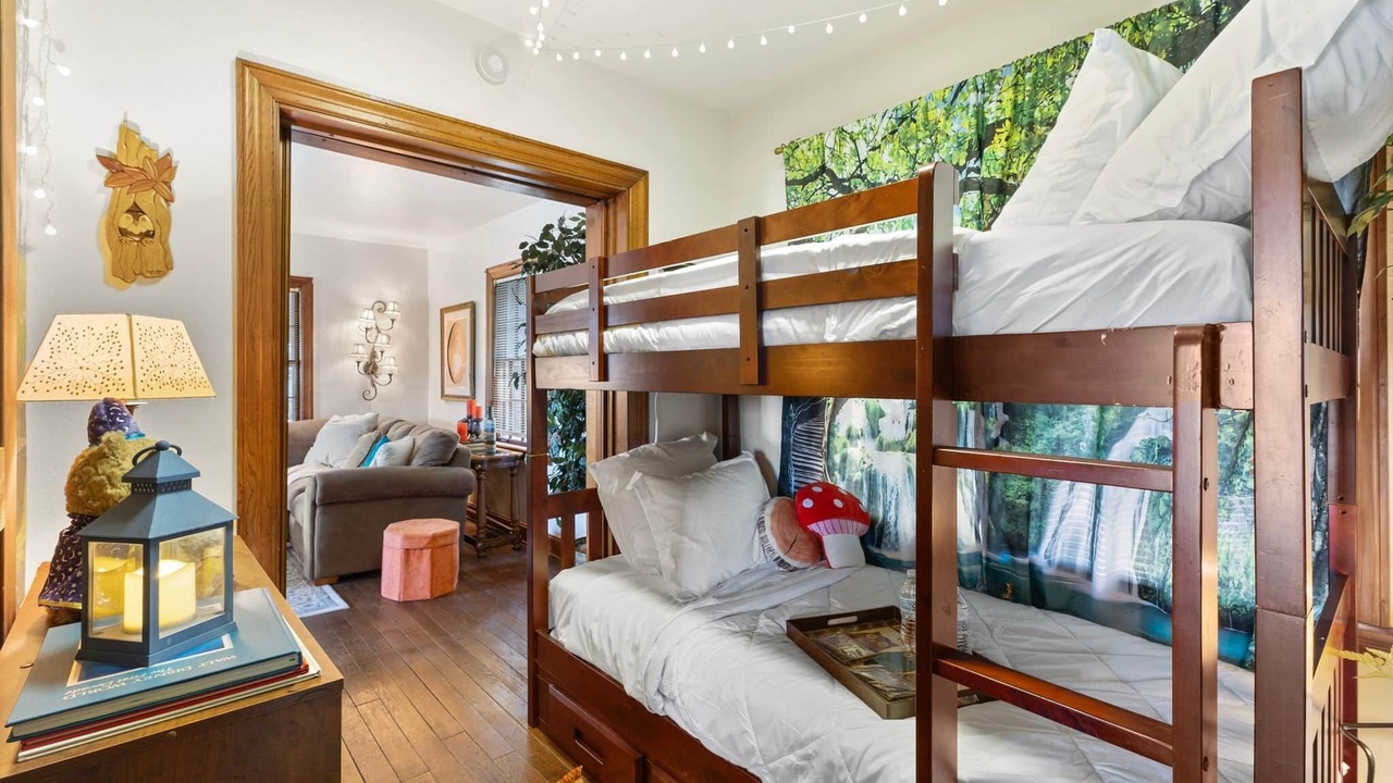 Photo of Bedroom in Lawrenceburg