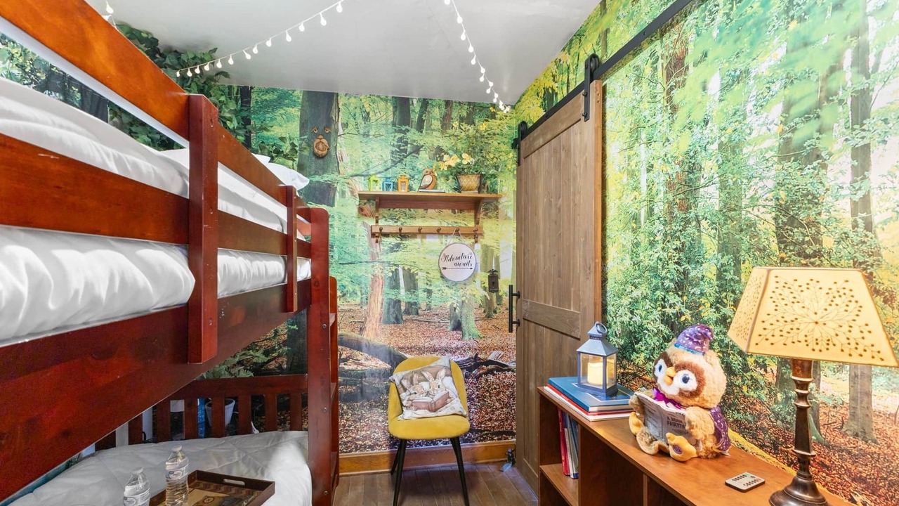 Photo of Bedroom in Lawrenceburg