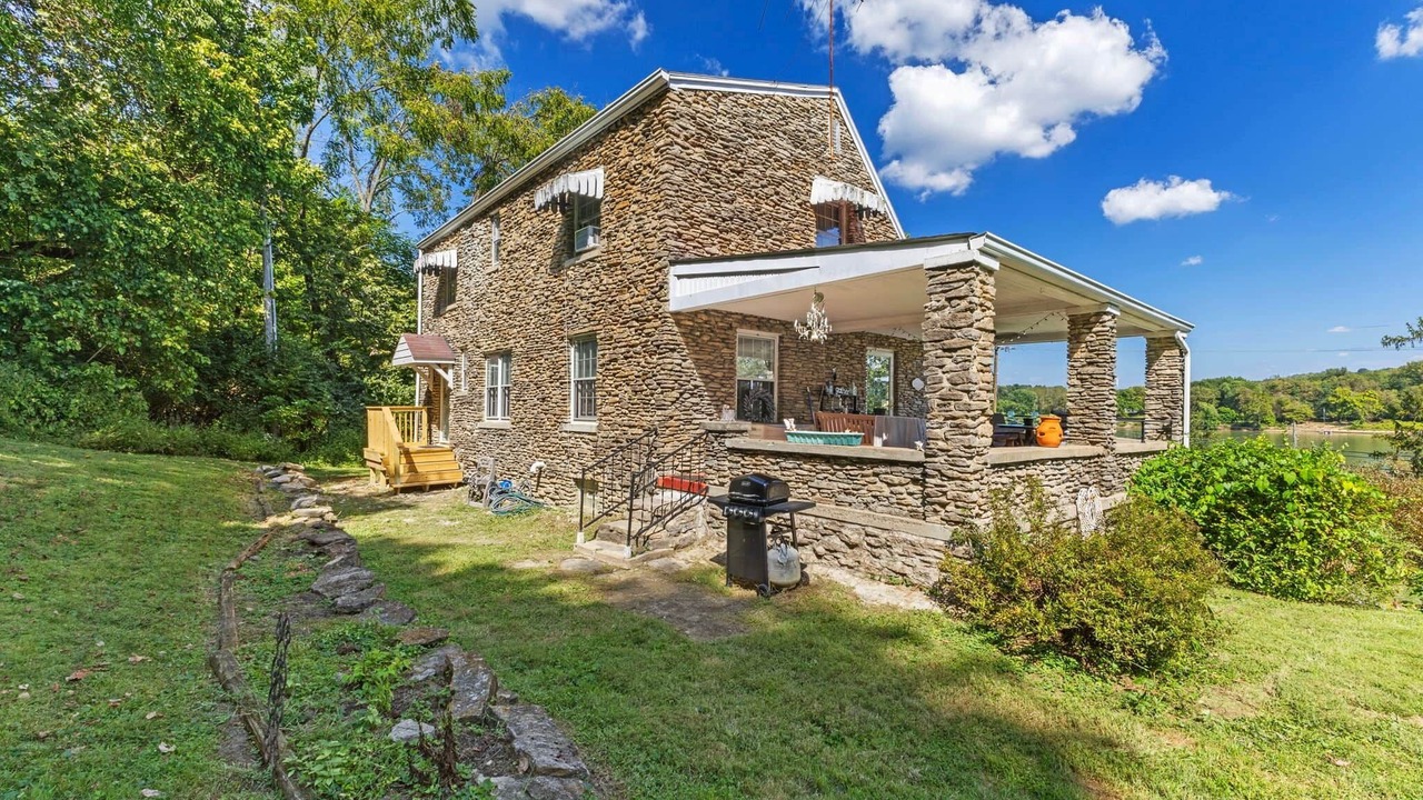 Photo of Others in Lawrenceburg